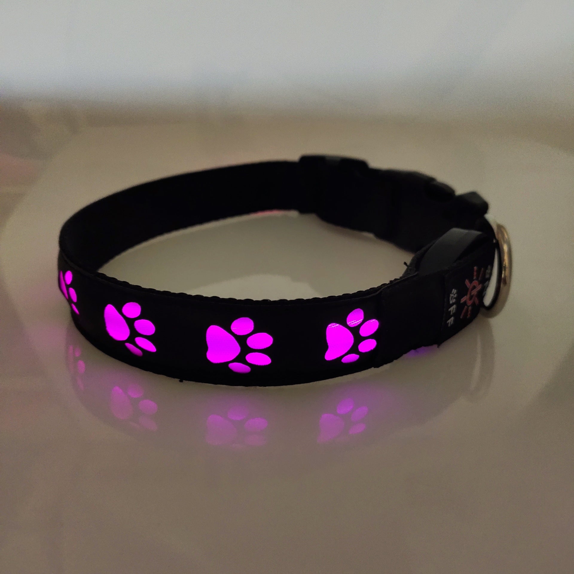 Collier LED Rechargeable pour Chien – Lumineux, Anti-Accident, Anti-Perte - FurloF94B3497AF804315A70C6AE9A34F2BD8