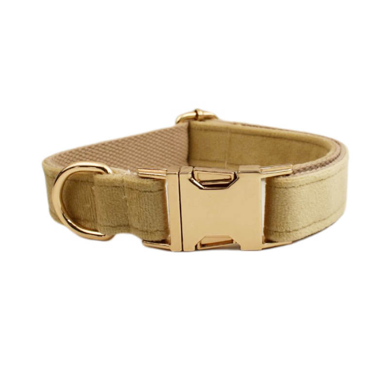 Collier velours pour chien réglable – coloris nude