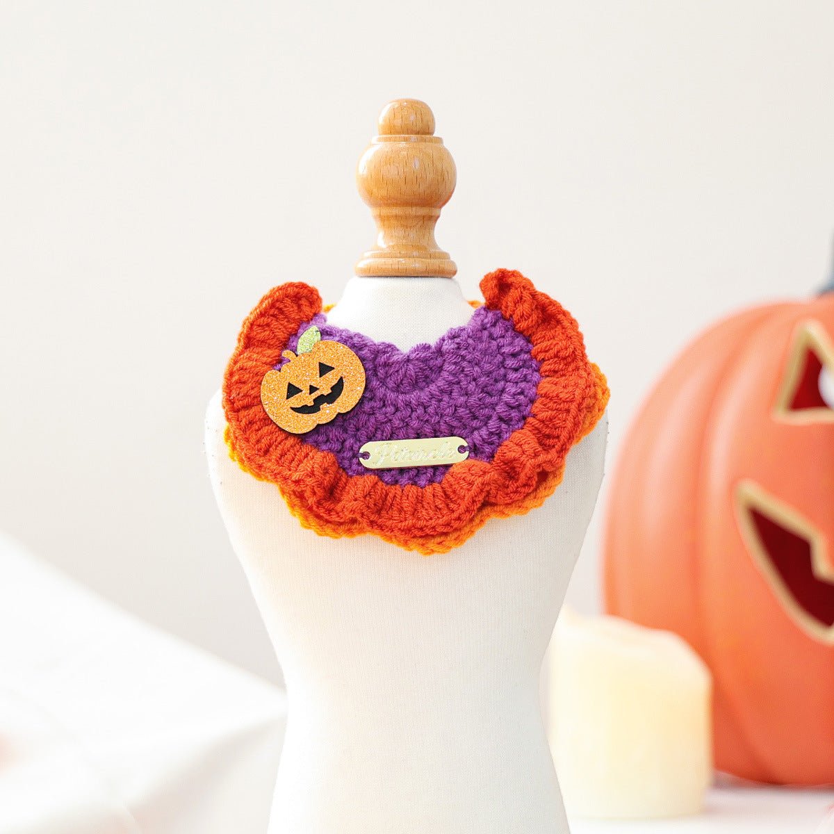 Bandana tissé Halloween pour chien et chat – Citrouille, Crâne & Chauve-souris - Furlo70D6123F6E4543D39A282C1FB3D97E43